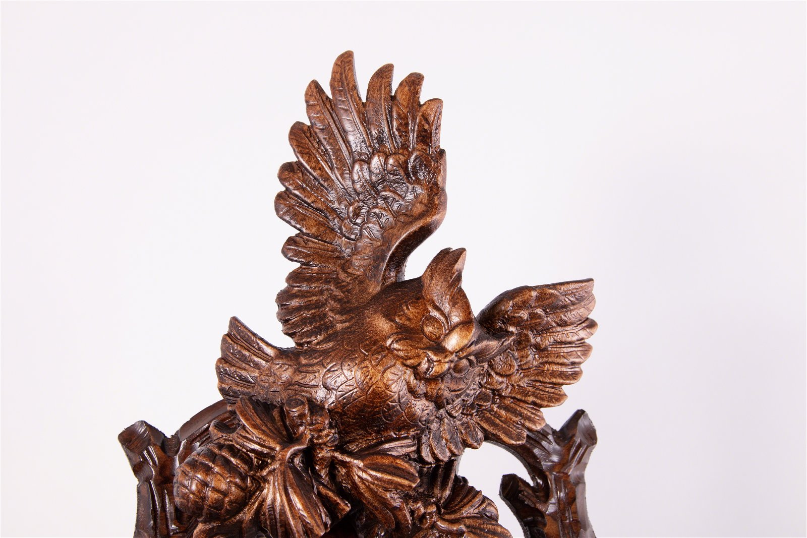 Cuckoo Clock 8-day-movement Carved-Style 55cm by Hönes