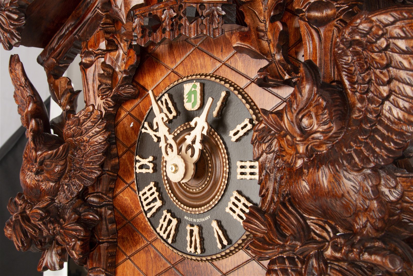 Cuckoo Clock 8-day-movement Carved-Style 57cm by Hönes