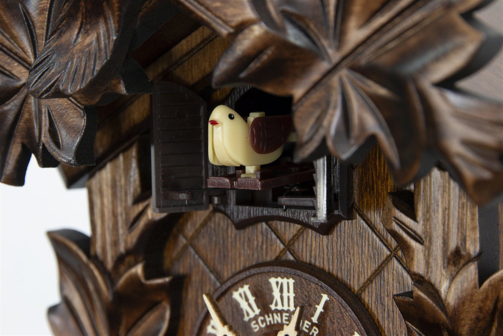 Cuckoo Clock Quartz-movement Carved-Style 23cm by Anton Schneider