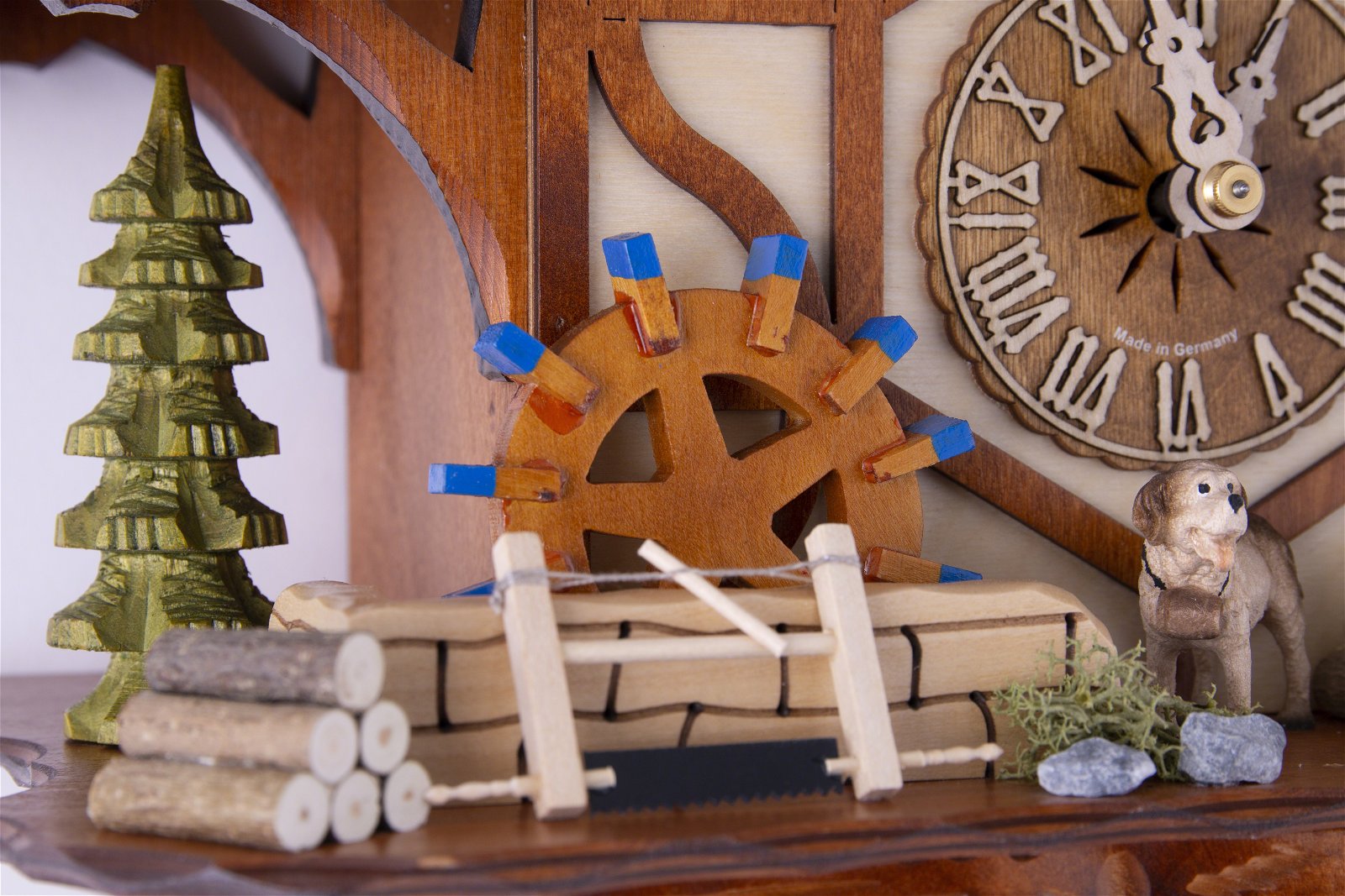 Cuckoo Clock 8-day-movement Chalet-Style 40cm by Hekas